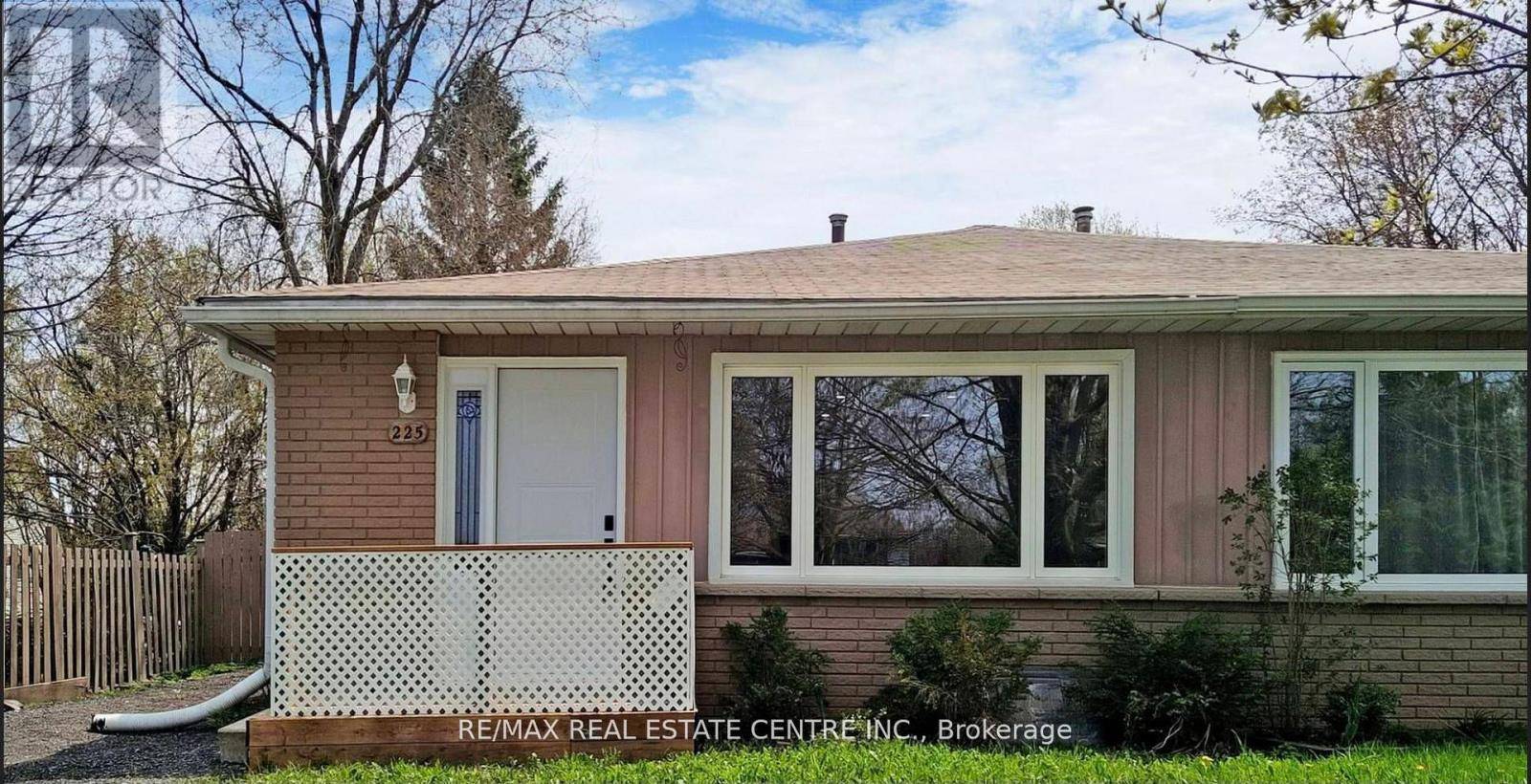 Shelburne, ON L9V3Y3,225 SIMON STREET