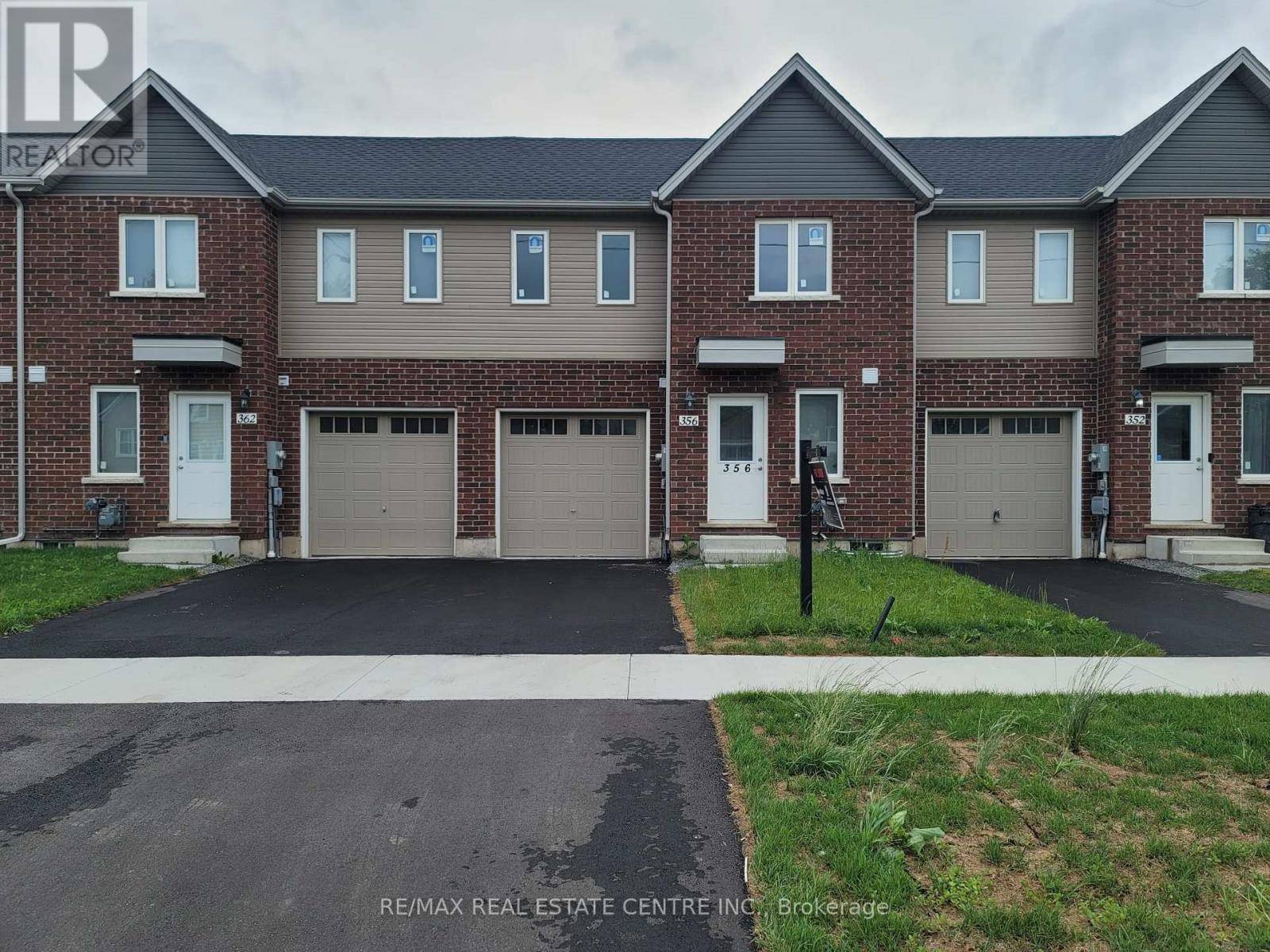 Welland (lincoln/crowland), ON L3B2W3,356 ALBERTA STREET