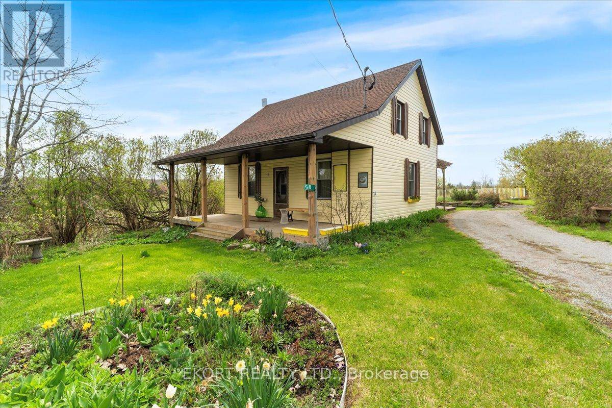 Prince Edward County (south Marysburg Ward), ON K0K2T0,58 SAINT PHILIP STREET