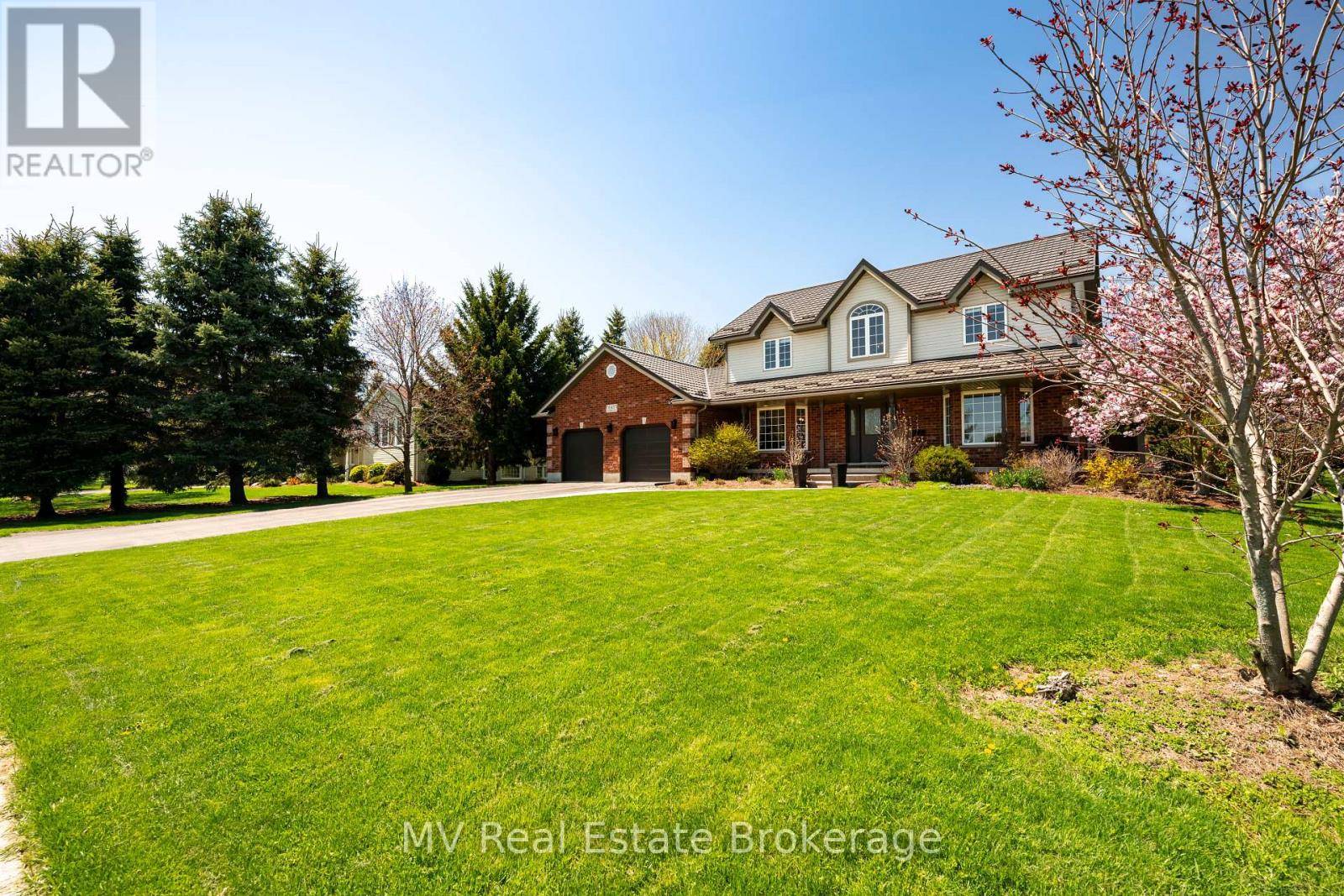 Centre Wellington (fergus), ON N1M3N6,845 ST. GEORGE STREET E