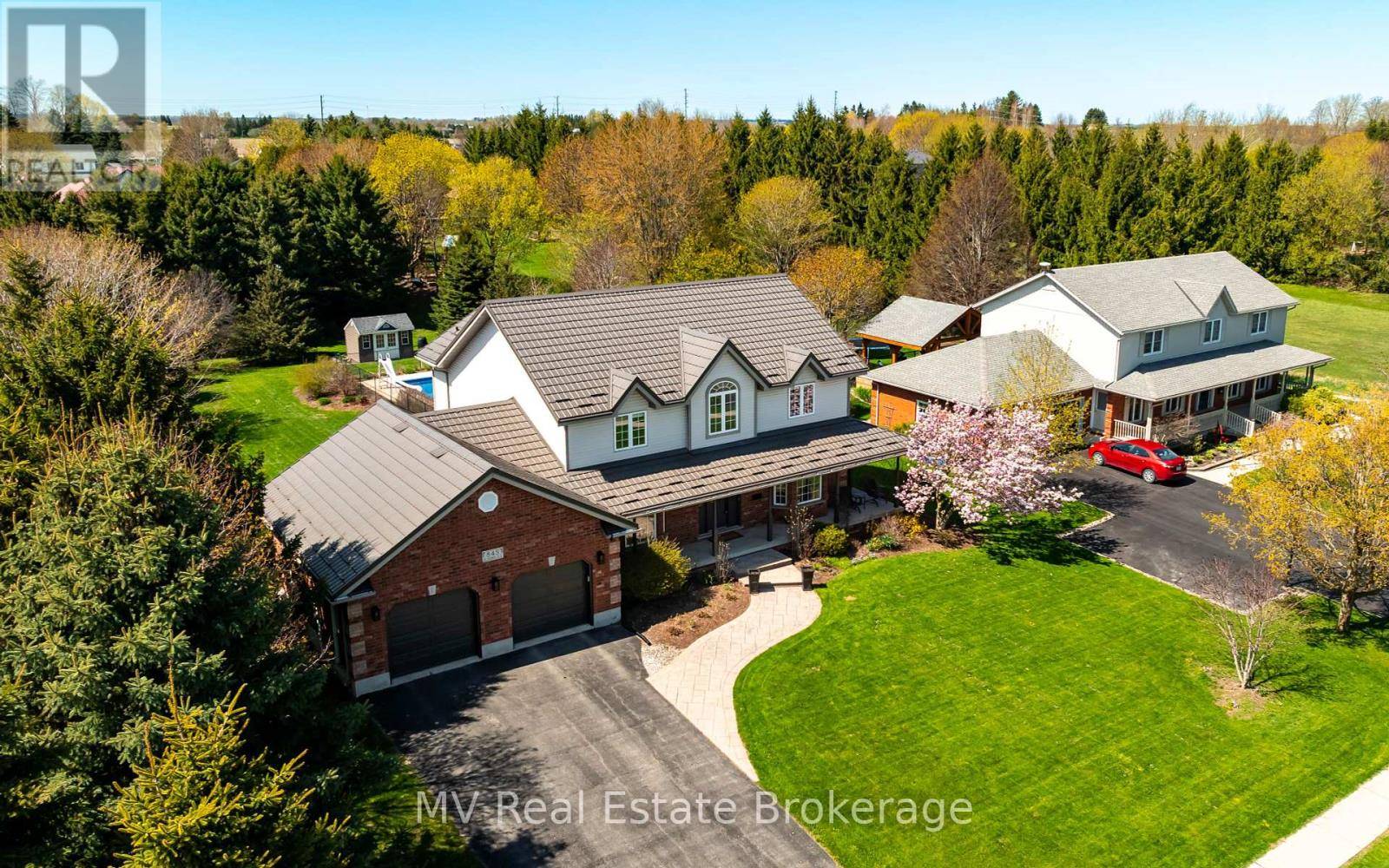 Centre Wellington (fergus), ON N1M3N6,845 ST. GEORGE STREET E