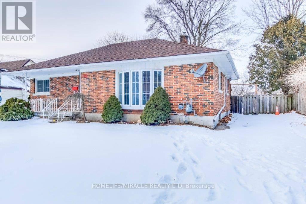 Woodstock (woodstock - South), ON N4S2B3,259 PHELAN STREET