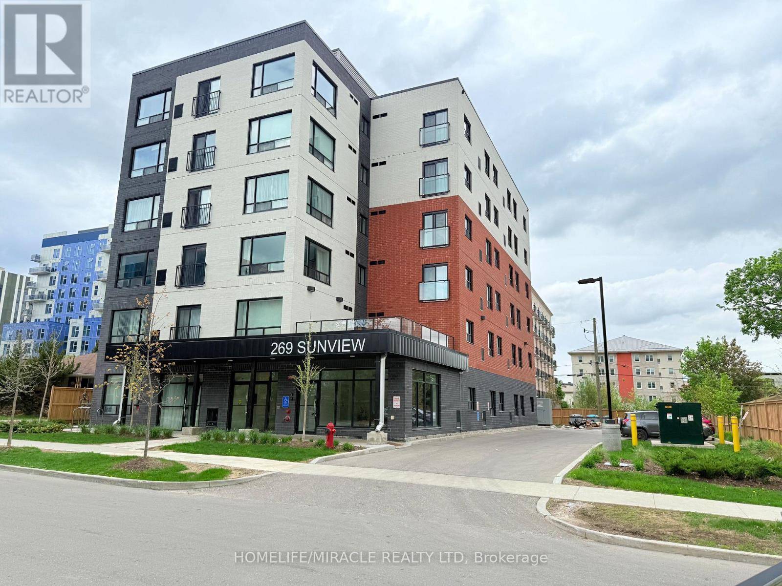 Waterloo, ON N2L3V8,269 Sunview ST #205