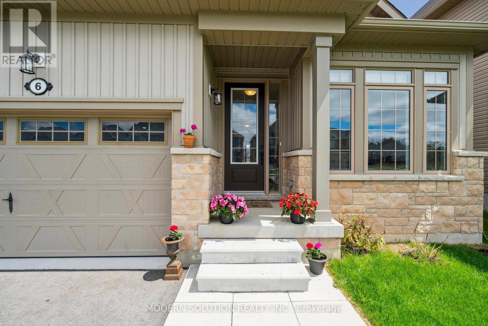 Kawartha Lakes (lindsay), ON K9V0P1,6 HENNESSEY CRESCENT