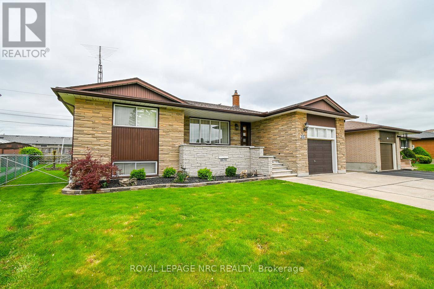 Welland (lincoln/crowland), ON L3B1E6,23 EASTDALE CRESCENT