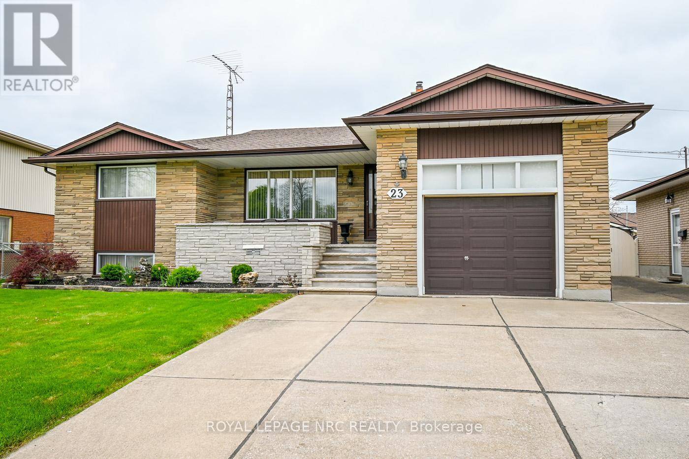 Welland (lincoln/crowland), ON L3B1E6,23 EASTDALE CRESCENT