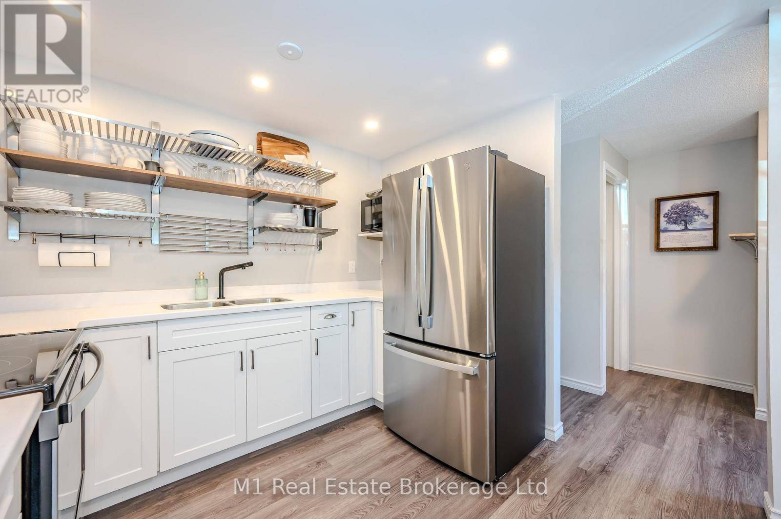 Guelph (grange Road), ON N1E6V3,129 VICTORIA RD North #8