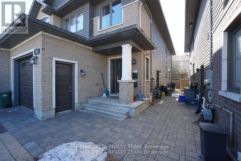 Ottawa, ON K2H8A7,498 MOODIE DRIVE