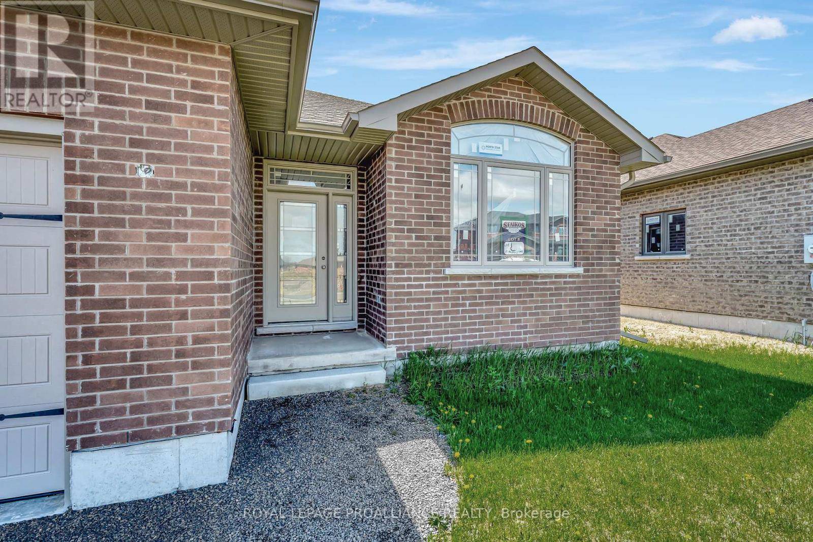 Quinte West (murray Ward), ON K8V0K1,15 ANDREW CRESCENT