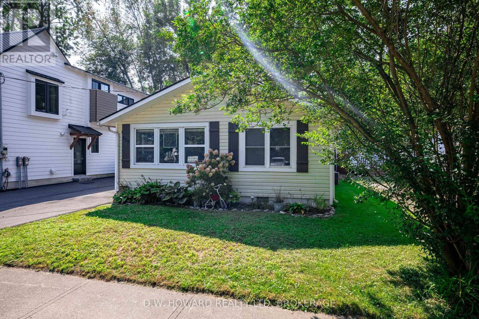 Fort Erie (crystal Beach), ON L0S1B0,339 BEECHWOOD AVENUE