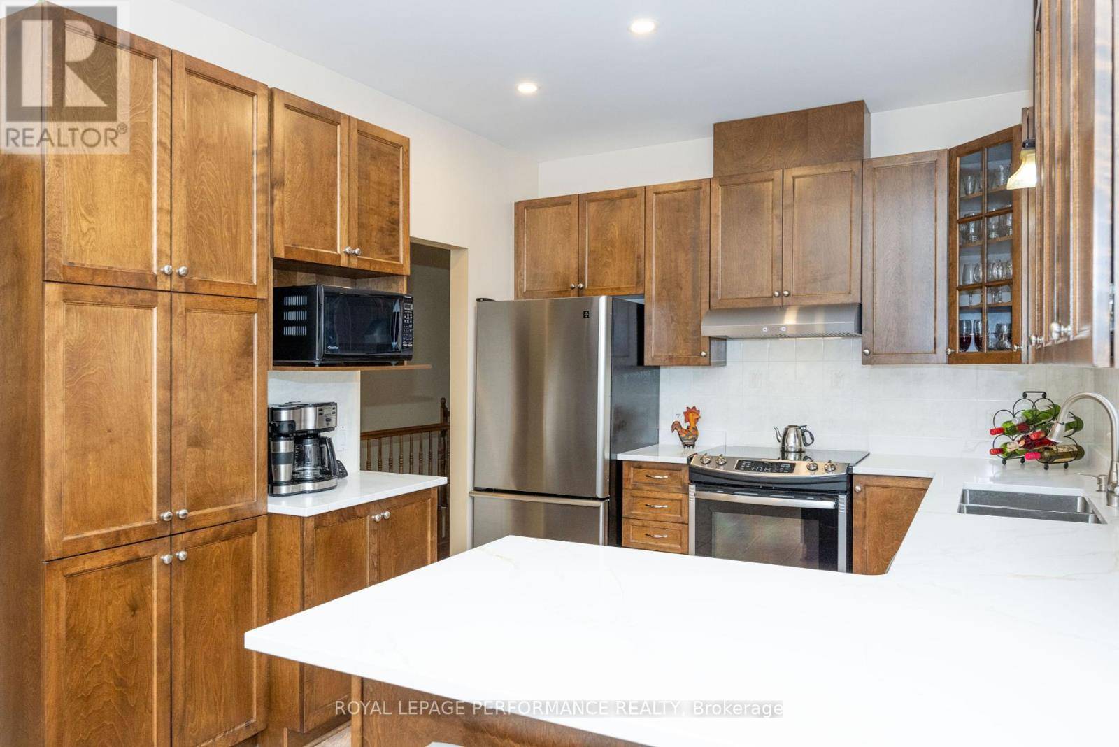 Ottawa, ON K4A4M7,865 MARKWICK CRESCENT