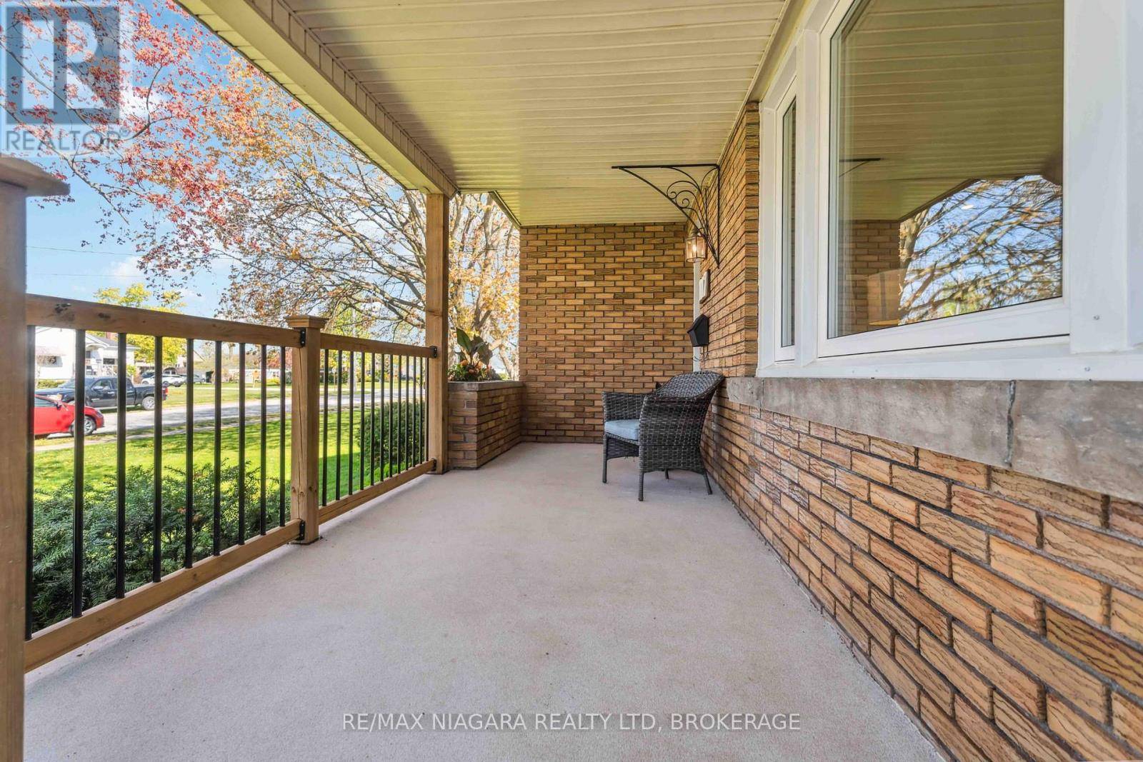 Port Colborne (sugarloaf), ON L3K5J8,117 LINWOOD AVENUE