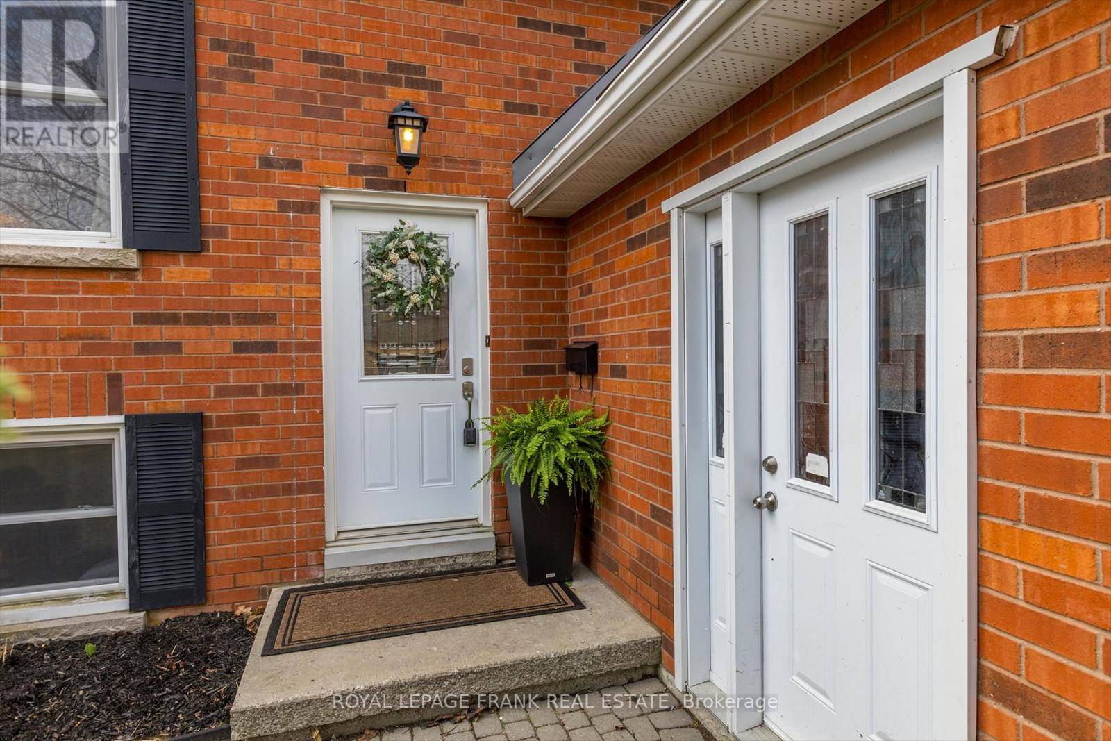 Peterborough West (south), ON K9K2H3,595 WESTMAN AVENUE
