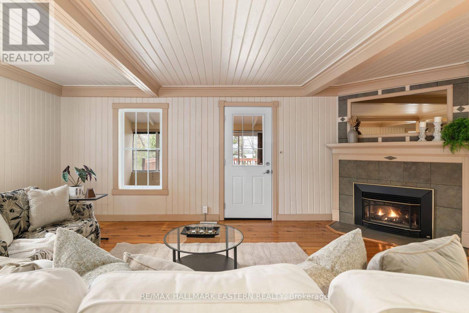 Selwyn, ON K0L1H0,1043 LAKEVIEW AVENUE
