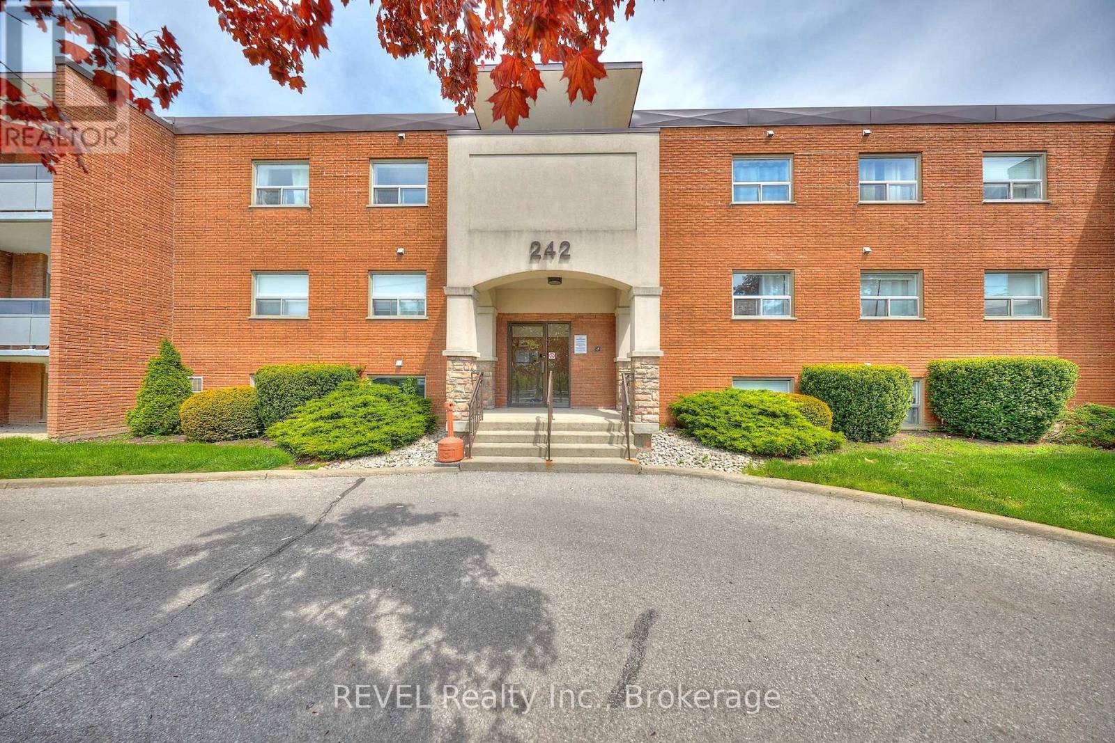 St. Catharines (oakdale), ON L2P3K5,242 Oakdale AVE #102