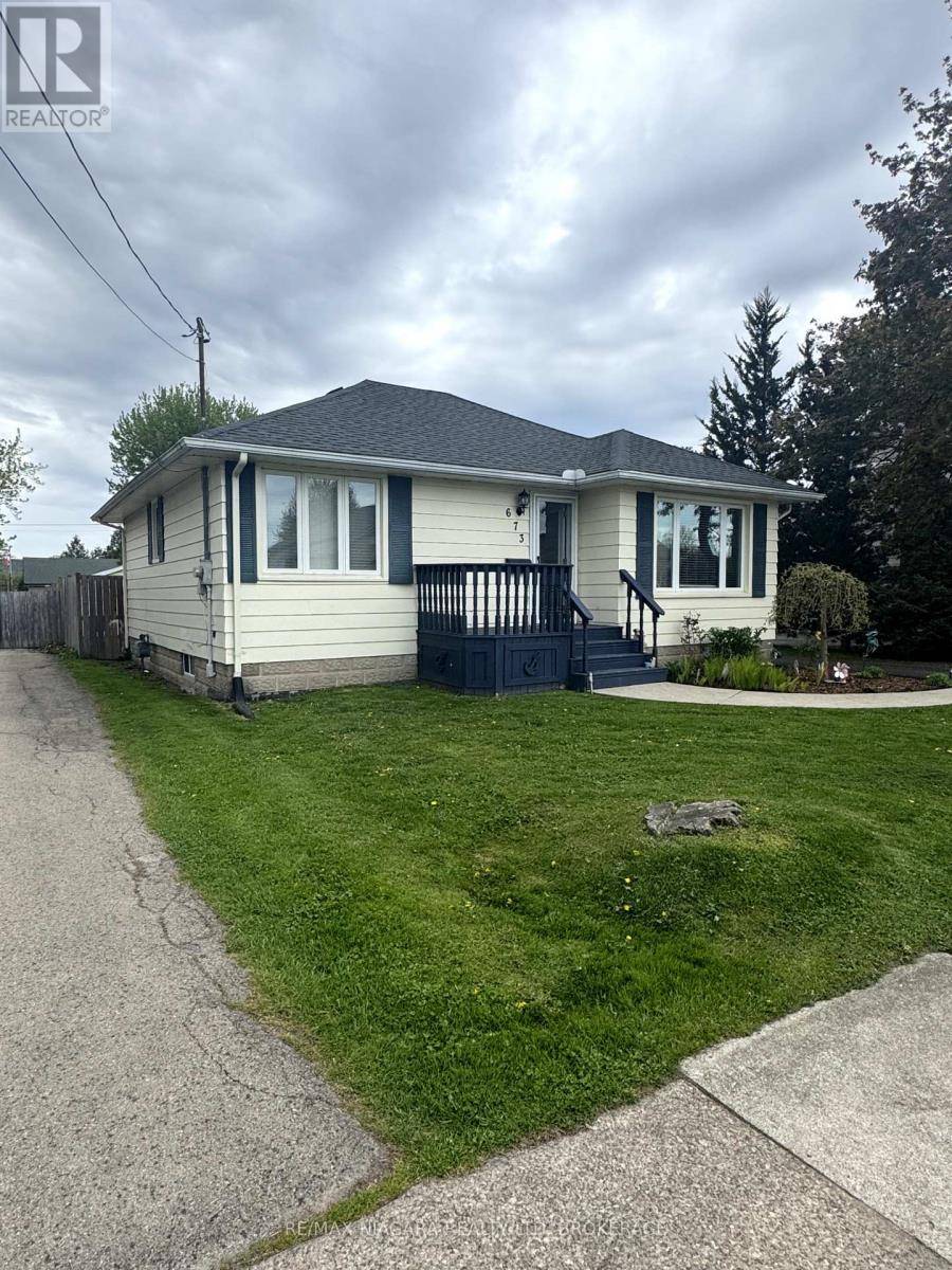 Port Colborne (main Street), ON L3K4V9,673 FIELDEN AVENUE