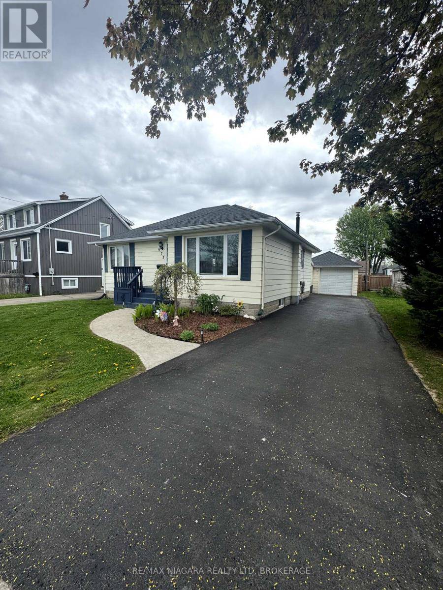 Port Colborne (main Street), ON L3K4V9,673 FIELDEN AVENUE