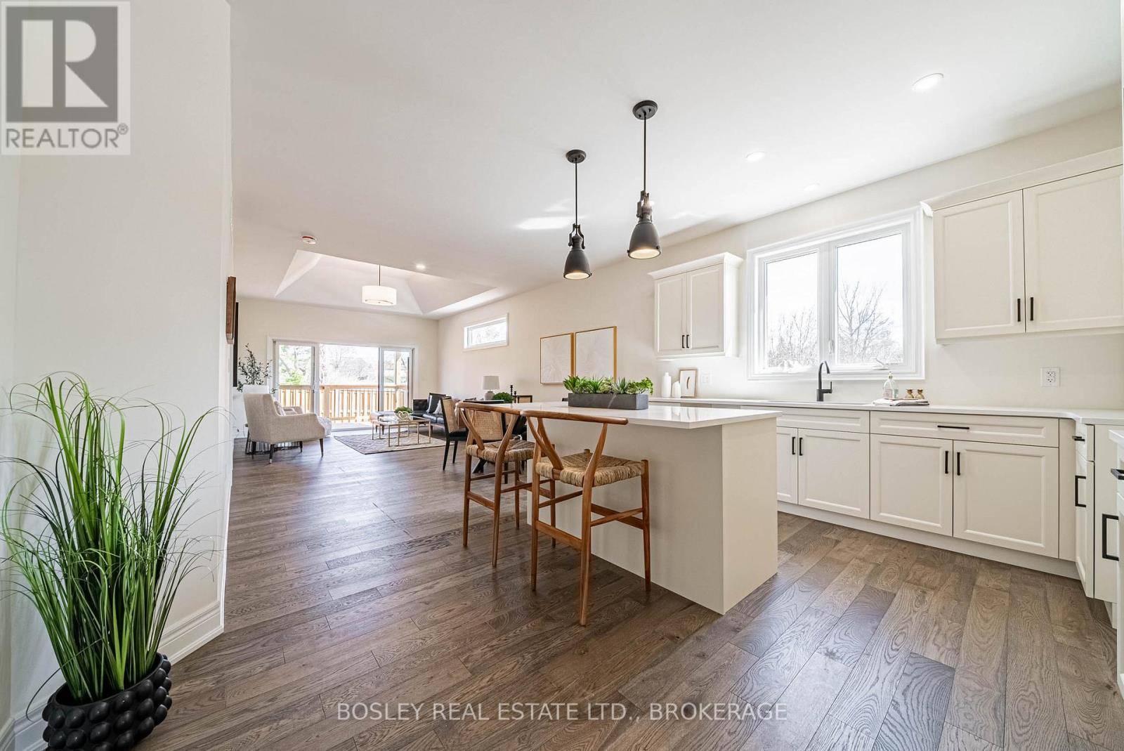 Fort Erie (ridgeway), ON L0S1N0,516 ROYAL RIDGE DRIVE