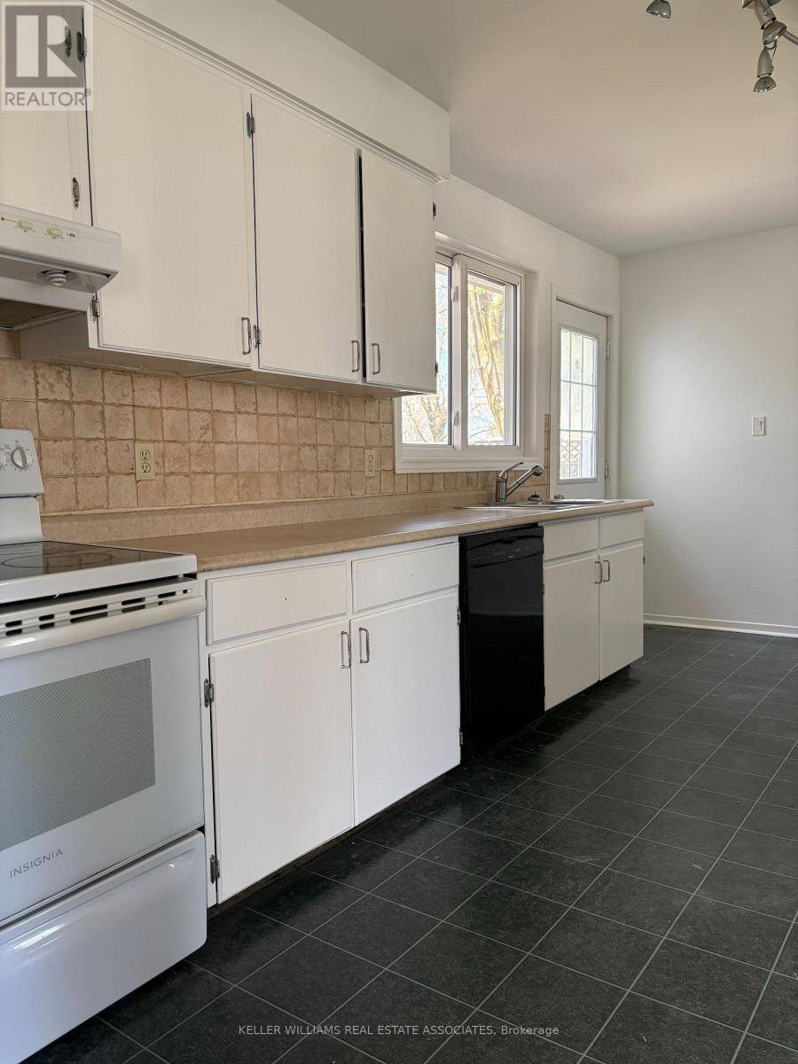 Shelburne, ON L9V3A2,312 PINEVIEW GARDENS