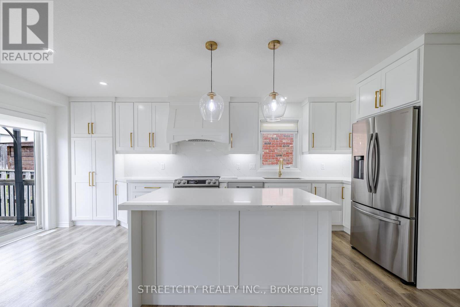 London South (south W), ON N6L0A3,3325 EMILYCARR LANE