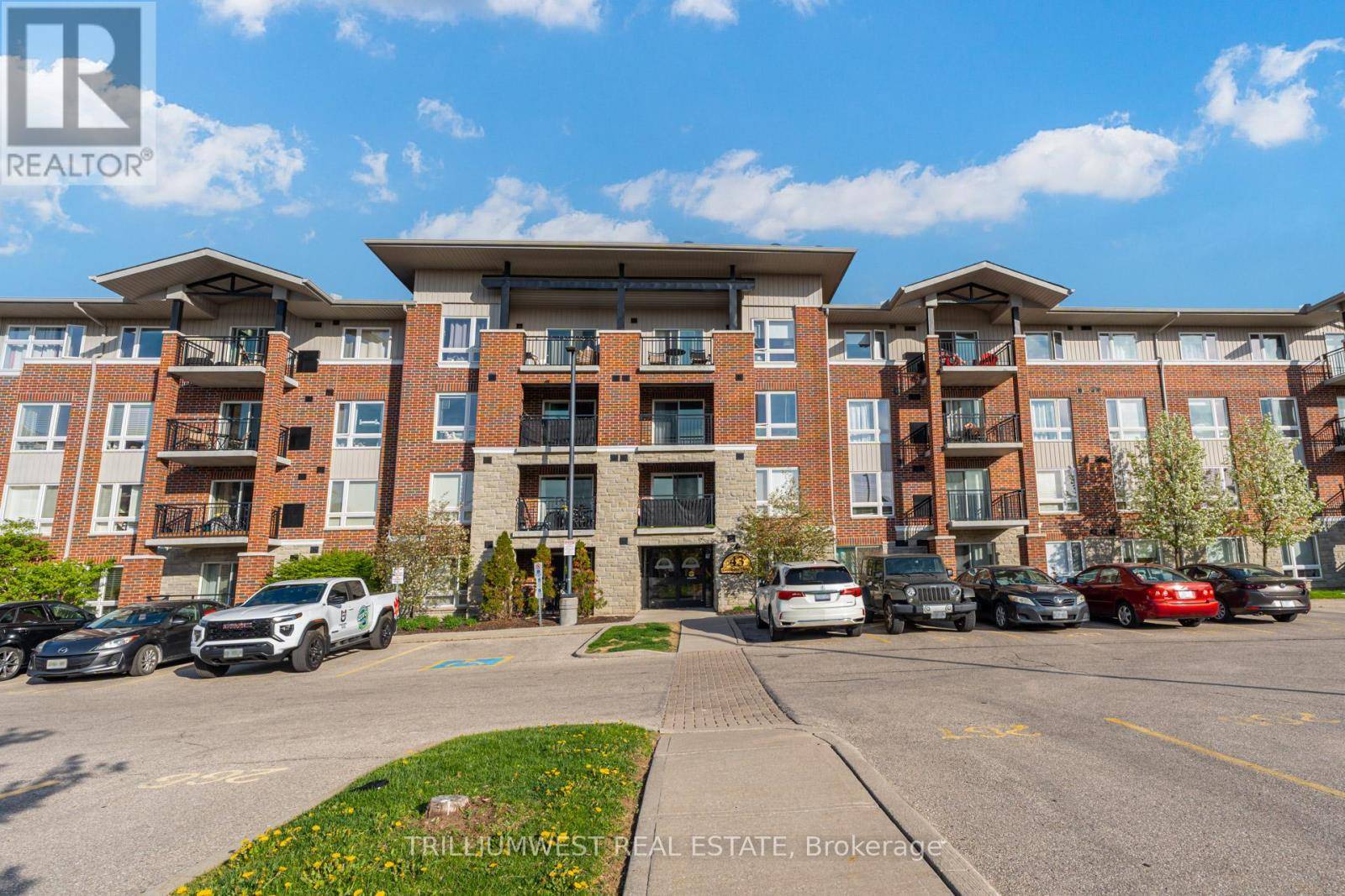 Guelph (pineridge/westminster Woods), ON N1L0E8,43 Goodwin DR #201
