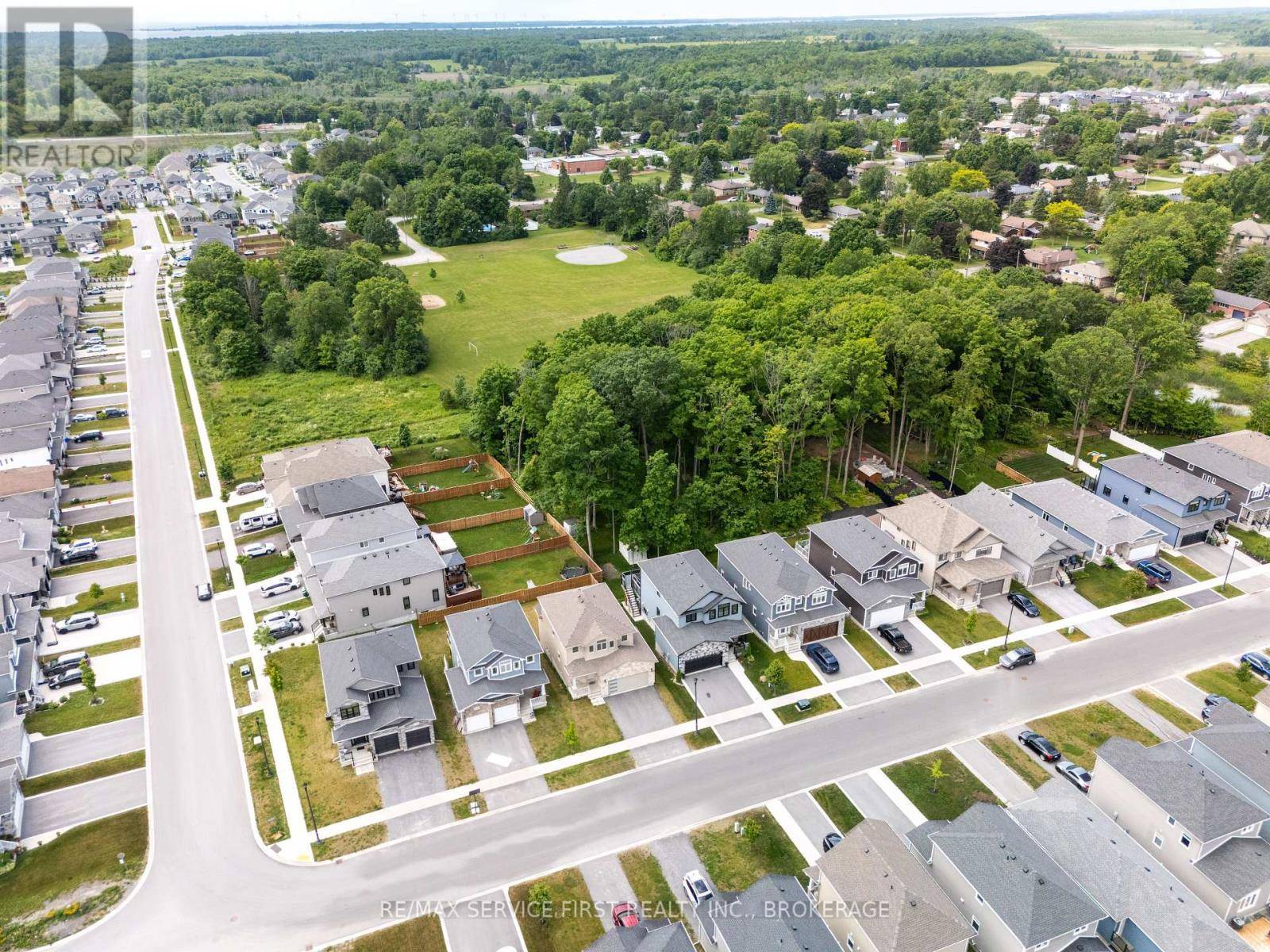 Kingston (city Northwest), ON K7P0T5,1349 OTTAWA STREET
