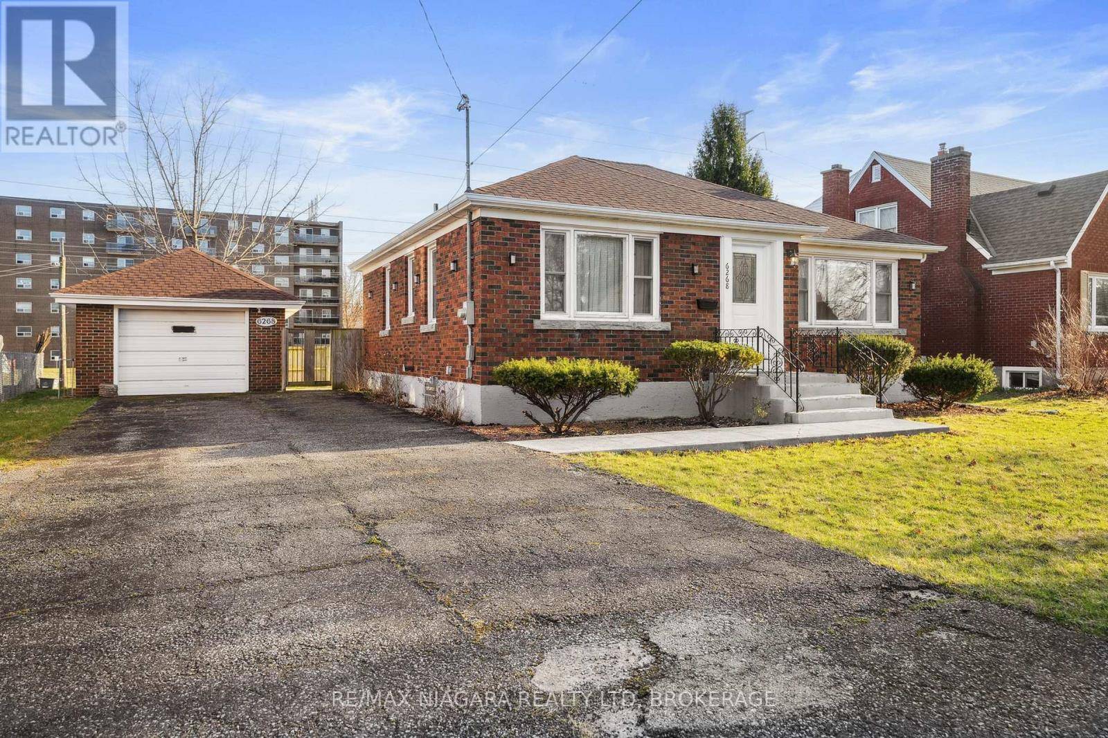 Niagara Falls (dorchester), ON L2G2M1,6268 CORWIN CRESCENT