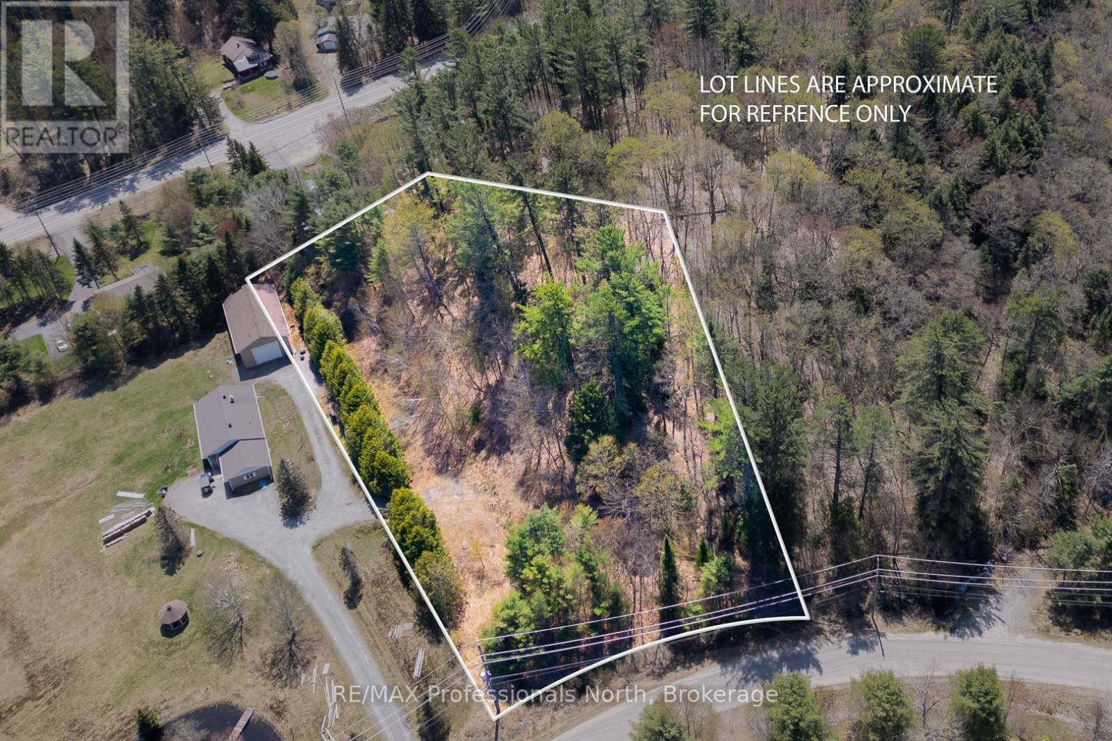 Huntsville (stephenson), ON P0B1M0,61 CLARKES LANE