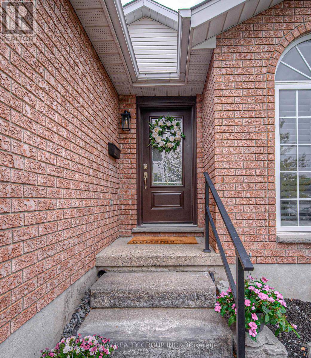 Kitchener, ON N2B3V4,210 MISTY COURT