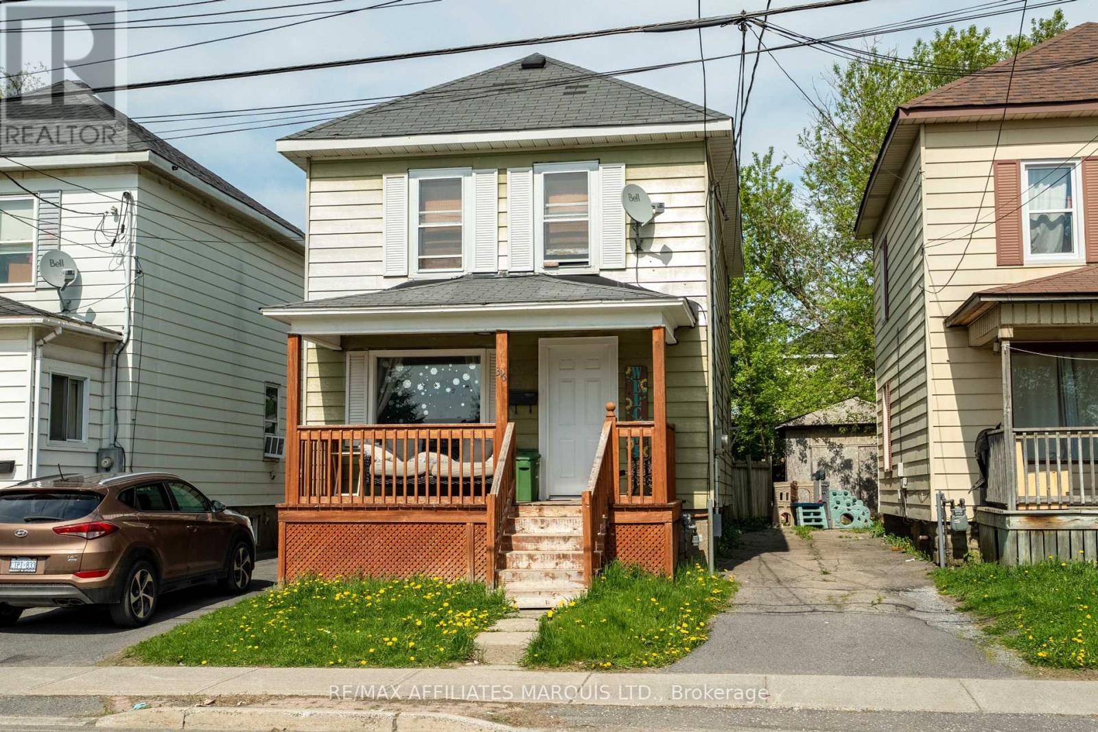 Cornwall, ON K6H4L5,316 MCCONNELL AVENUE