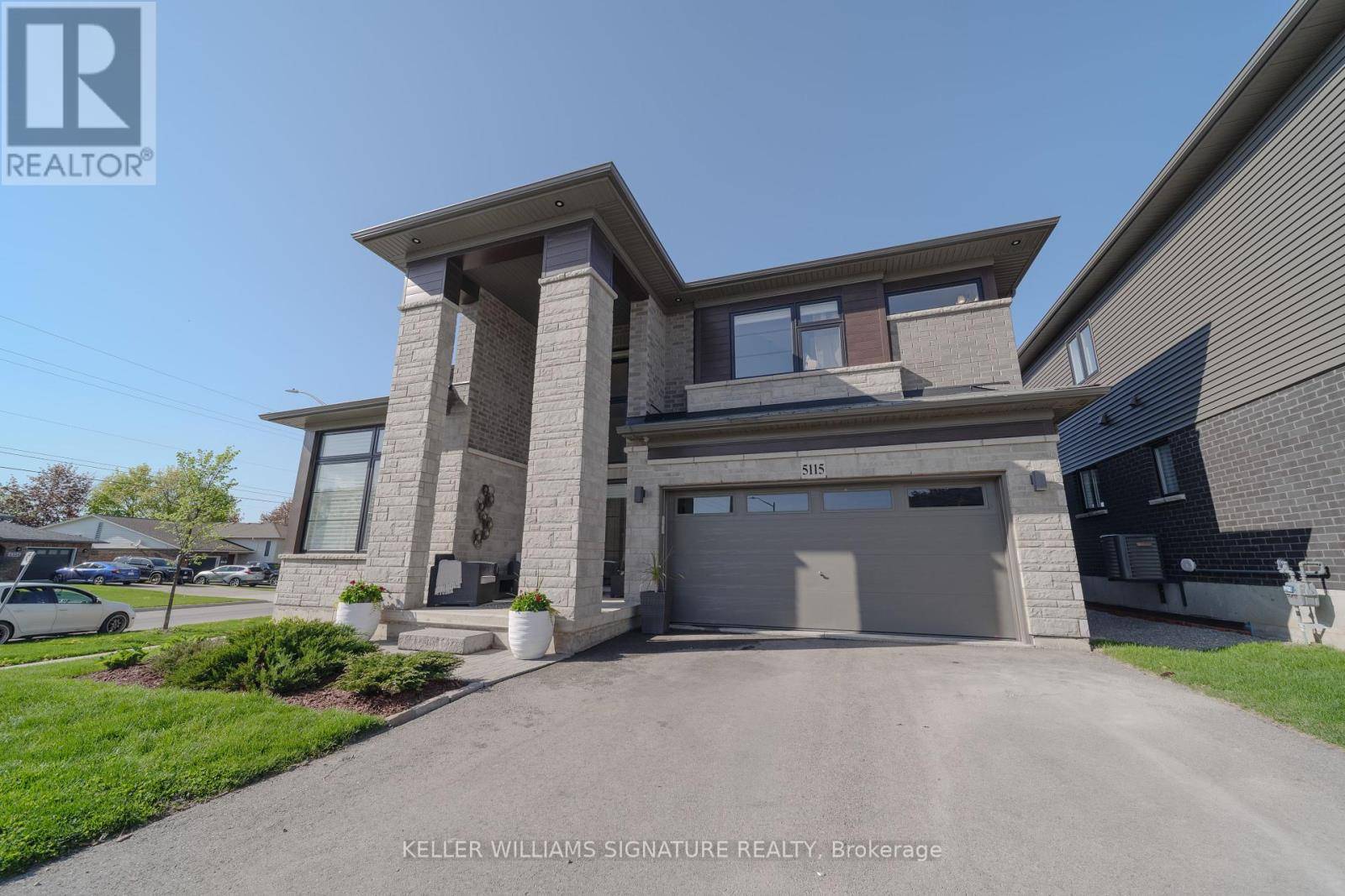 Lincoln (beamsville), ON L0R1B8,5115 ROSE AVENUE