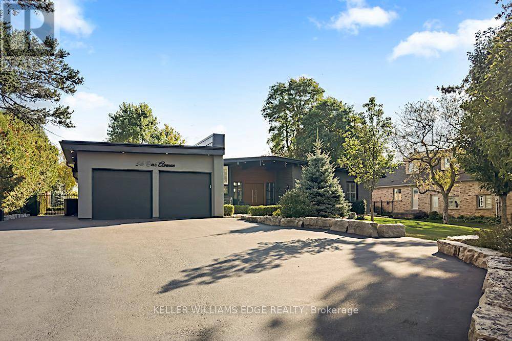 Hamilton (greensville), ON L9H4Y9,56 OAK AVENUE