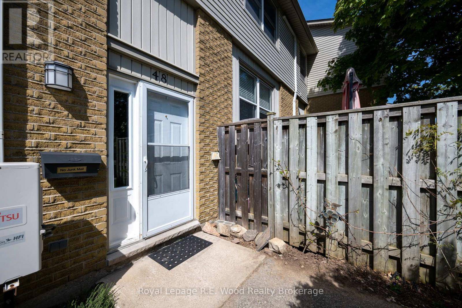 London South (south N), ON N6J4A5,760 BERKSHIRE DRIVE
