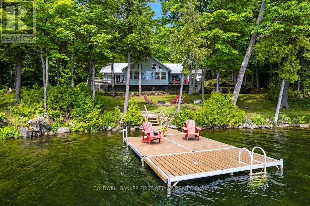 Frontenac (frontenac North), ON K0H2M0,1215 KRINGS LANE