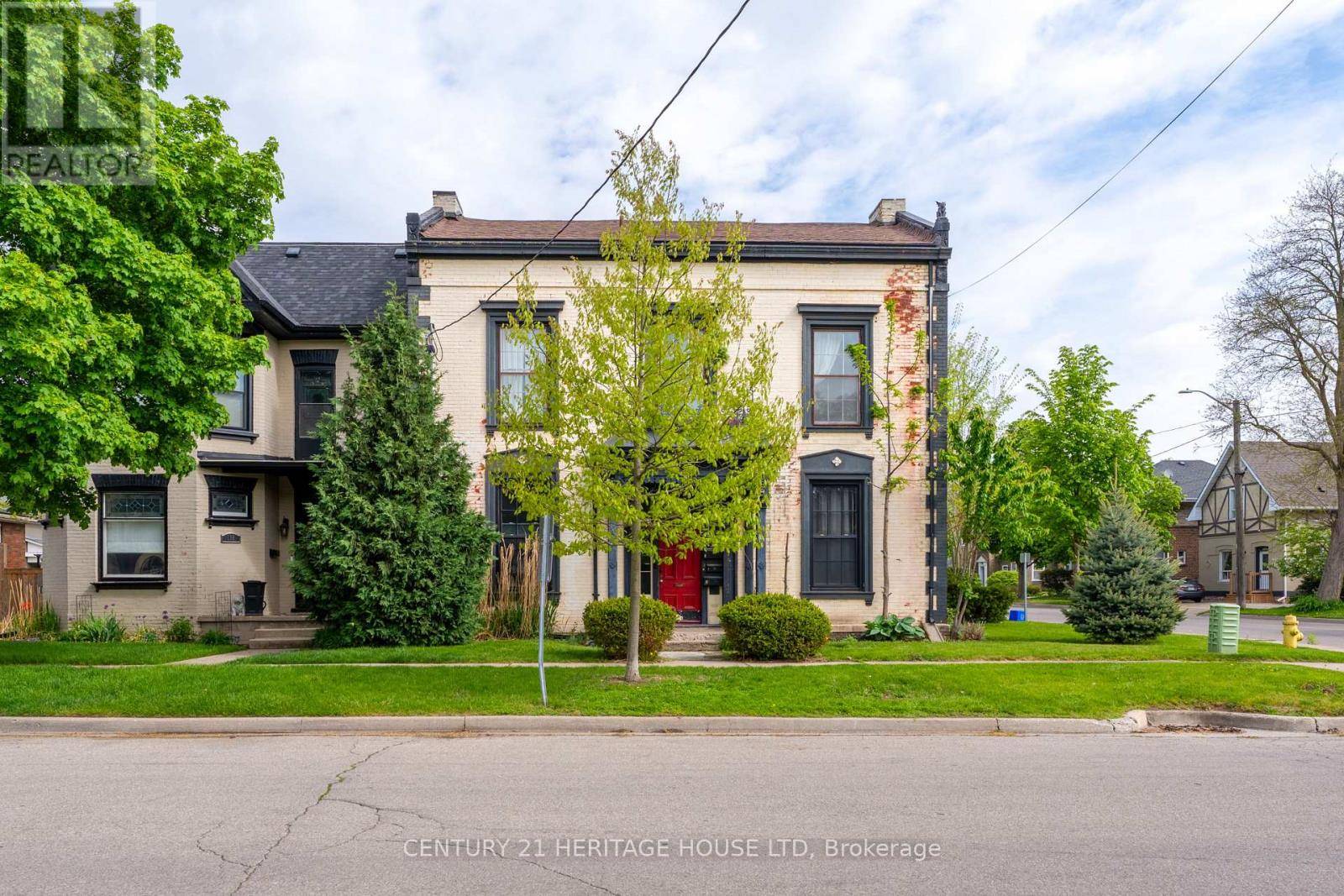 Brant (brantford Twp), ON N3S4C1,220 NELSON STREET