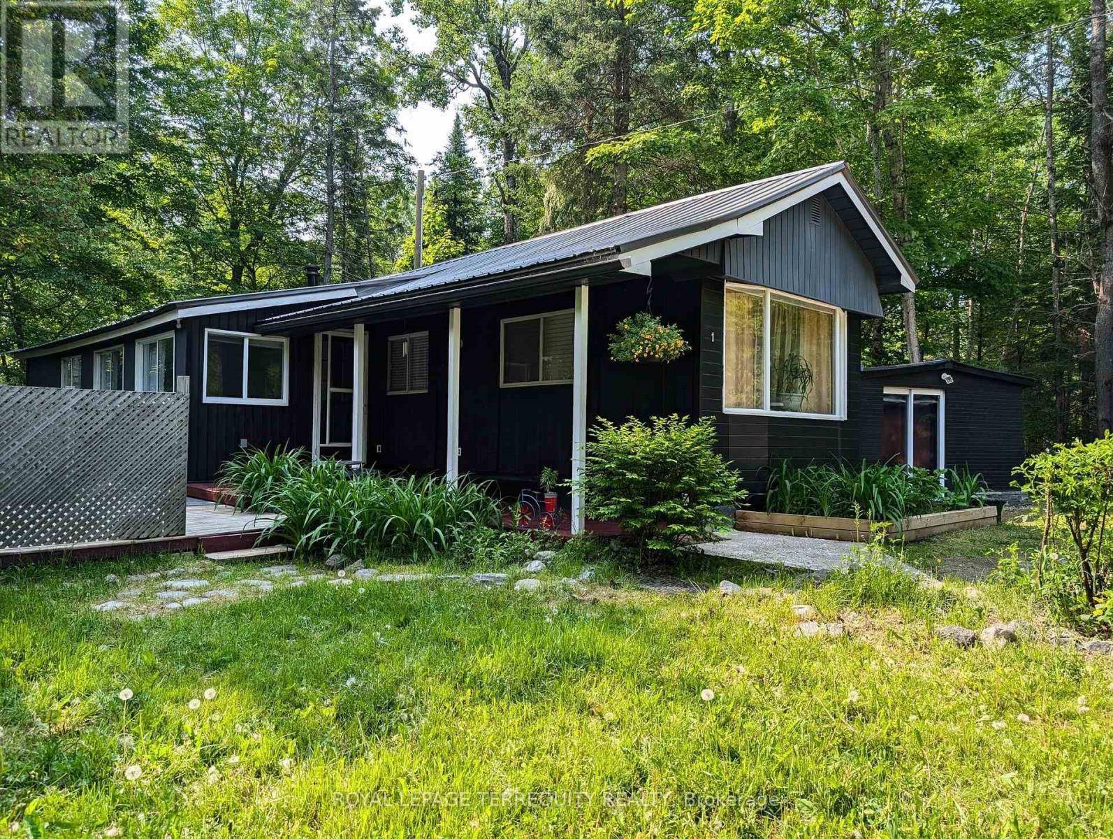 Huntsville (chaffey), ON P1H1E3,1 Mount Vernon TRL #6