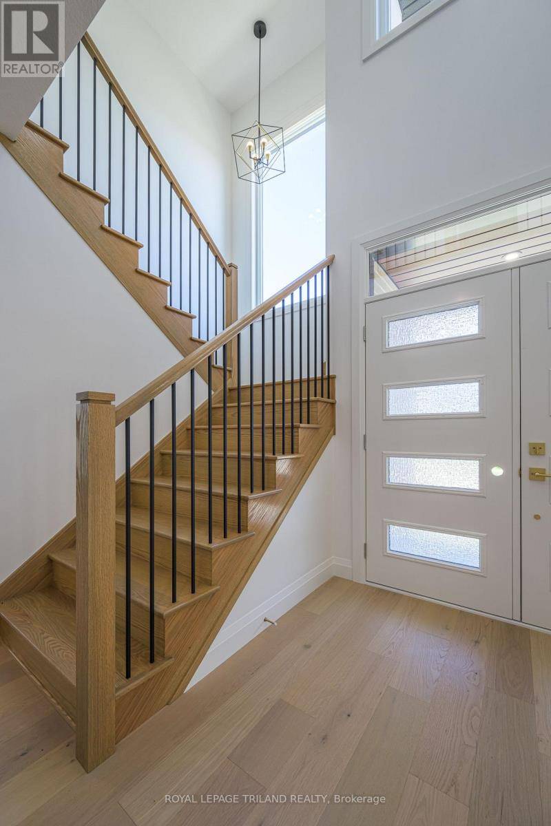 London South (south W), ON N6L1K3,3741 SOMERSTON CRESCENT
