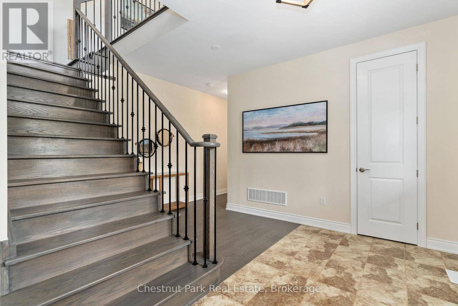Gravenhurst (muskoka (s)), ON P1P0A2,3 BAYPOINT COURT