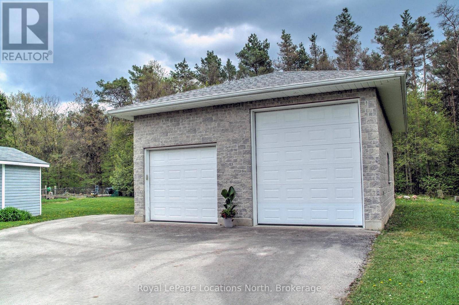 South Bruce Peninsula, ON N0H1P0,30 PINE TREE DRIVE