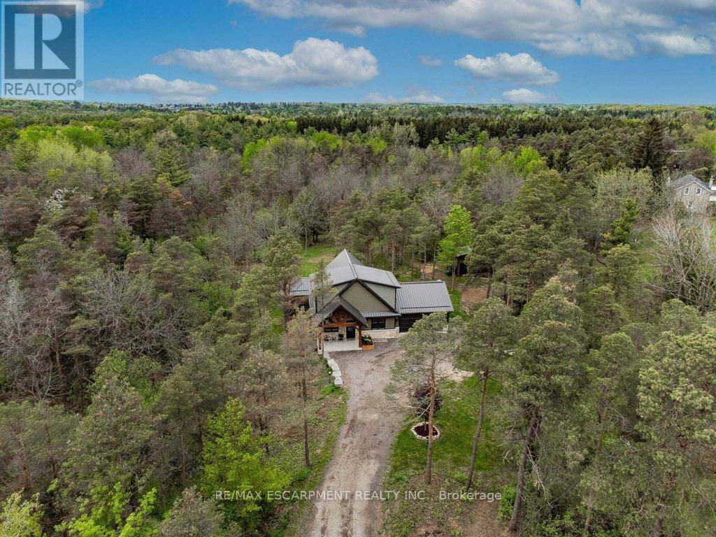 North Dumfries, ON N1R5S7,1040 CLYDE ROAD