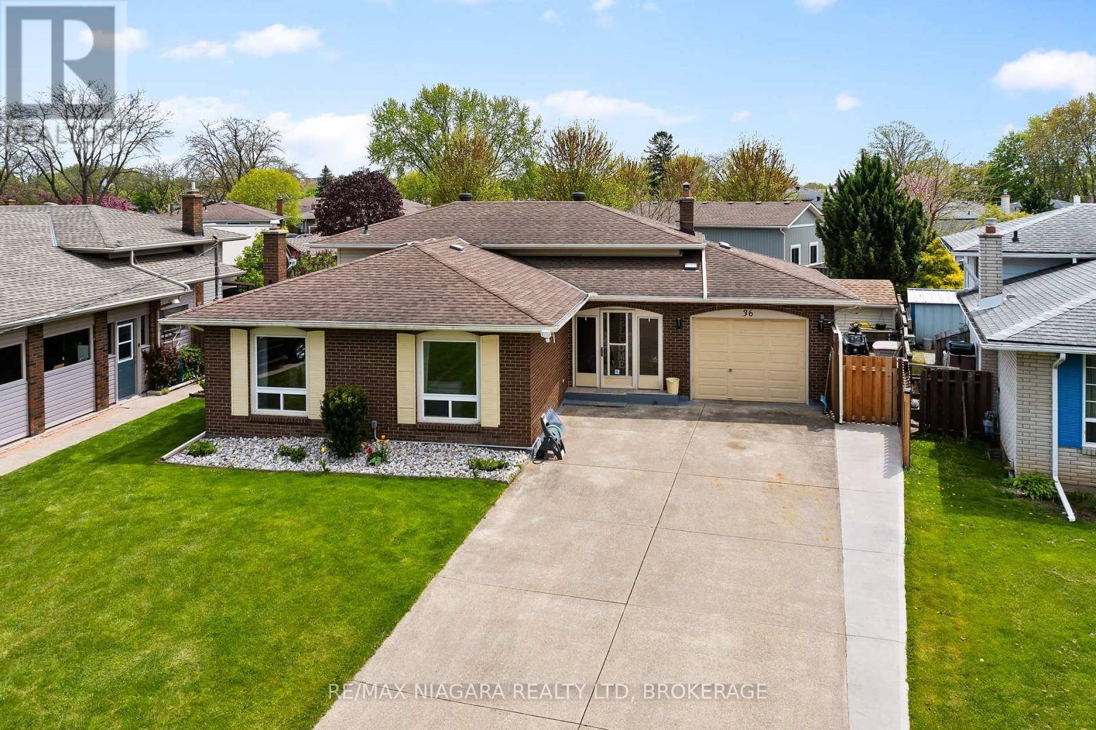 St. Catharines (lakeport), ON L2N5R5,36 BENDINGROAD CRESCENT