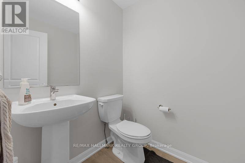 Ottawa, ON K2J6Y6,45 FINGLAS COURT