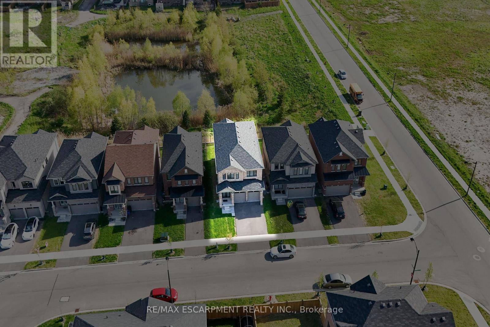 Hamilton (stoney Creek), ON L8J0K9,12 MIDHURST HEIGHTS