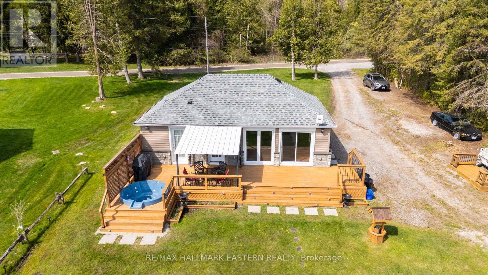 Selwyn, ON K0L1T0,1481 SHANNON DRIVE