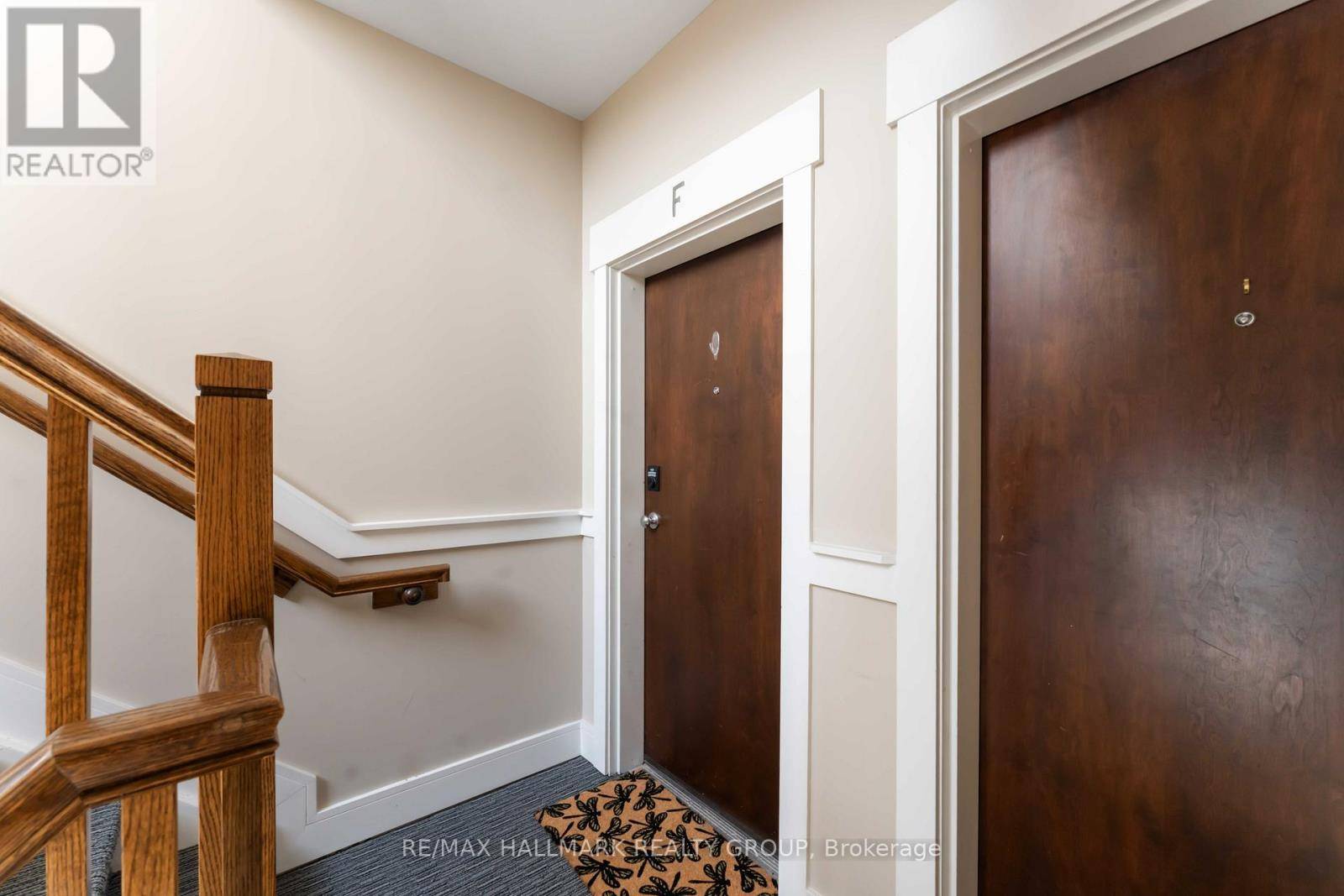Ottawa, ON K1V2M4,3789 Canyon Walk DR #F