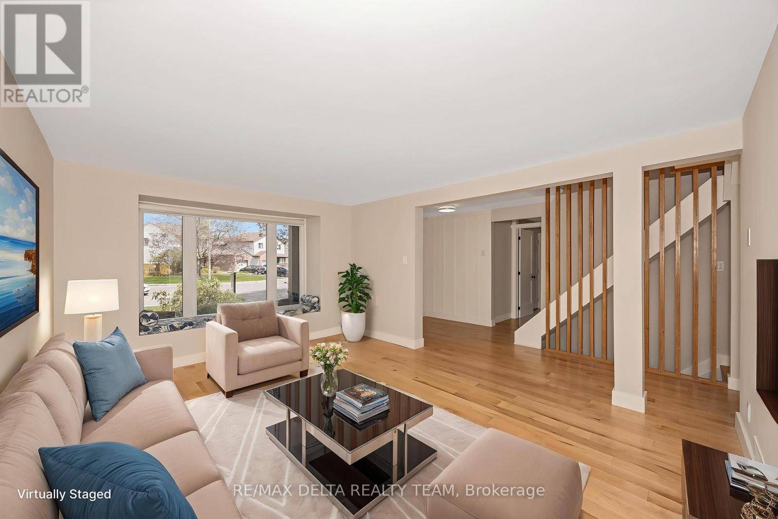 Ottawa, ON K1E2N7,377 DUVERNAY DRIVE