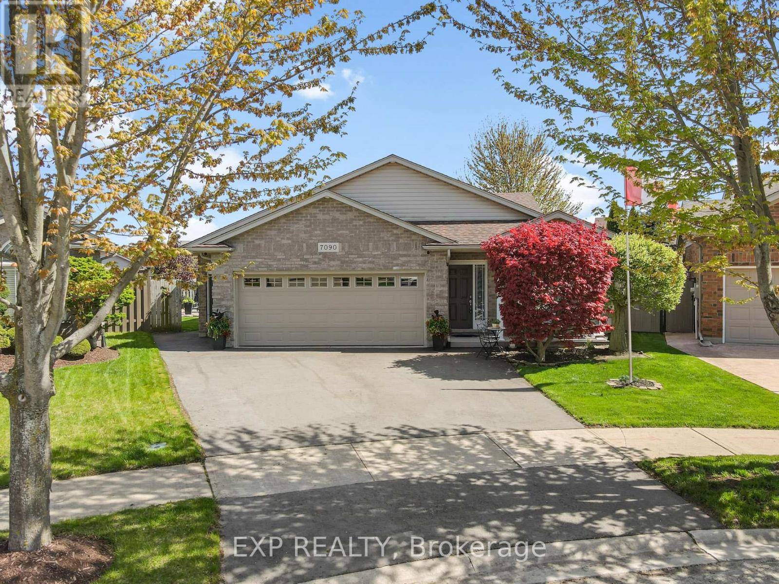 Niagara Falls (forestview), ON L2H3L4,7090 JULIE DRIVE
