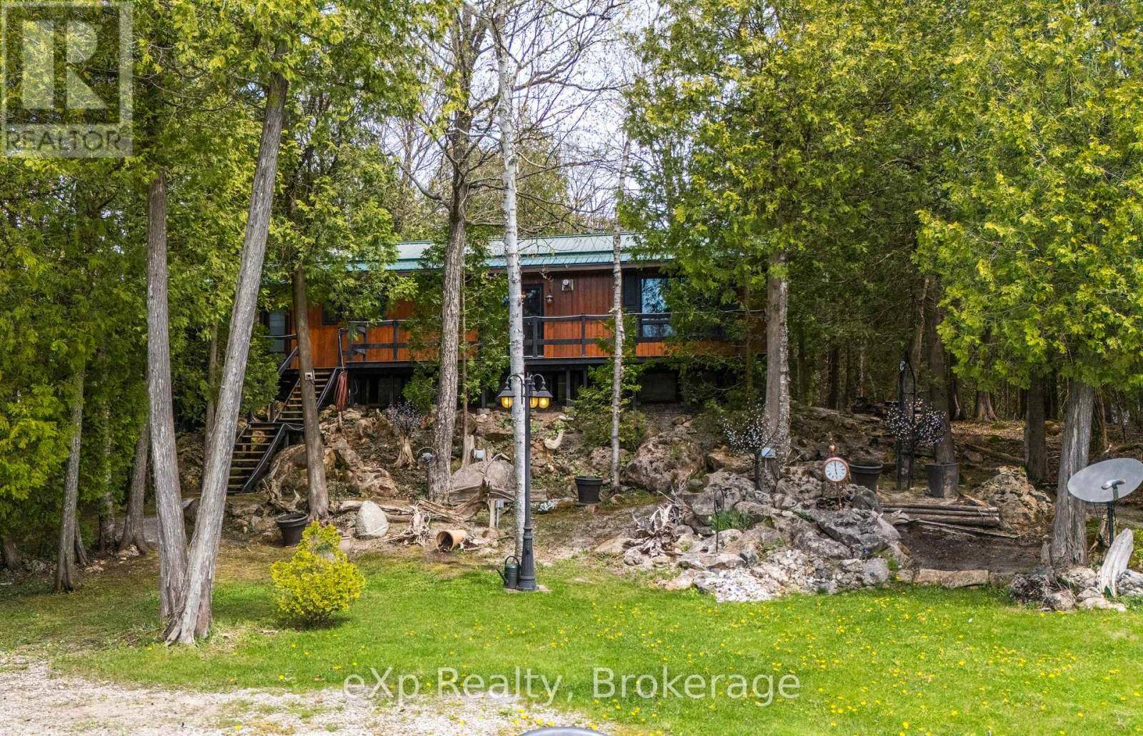 Northern Bruce Peninsula, ON N0H1Z0,37 HOPE DRIVE