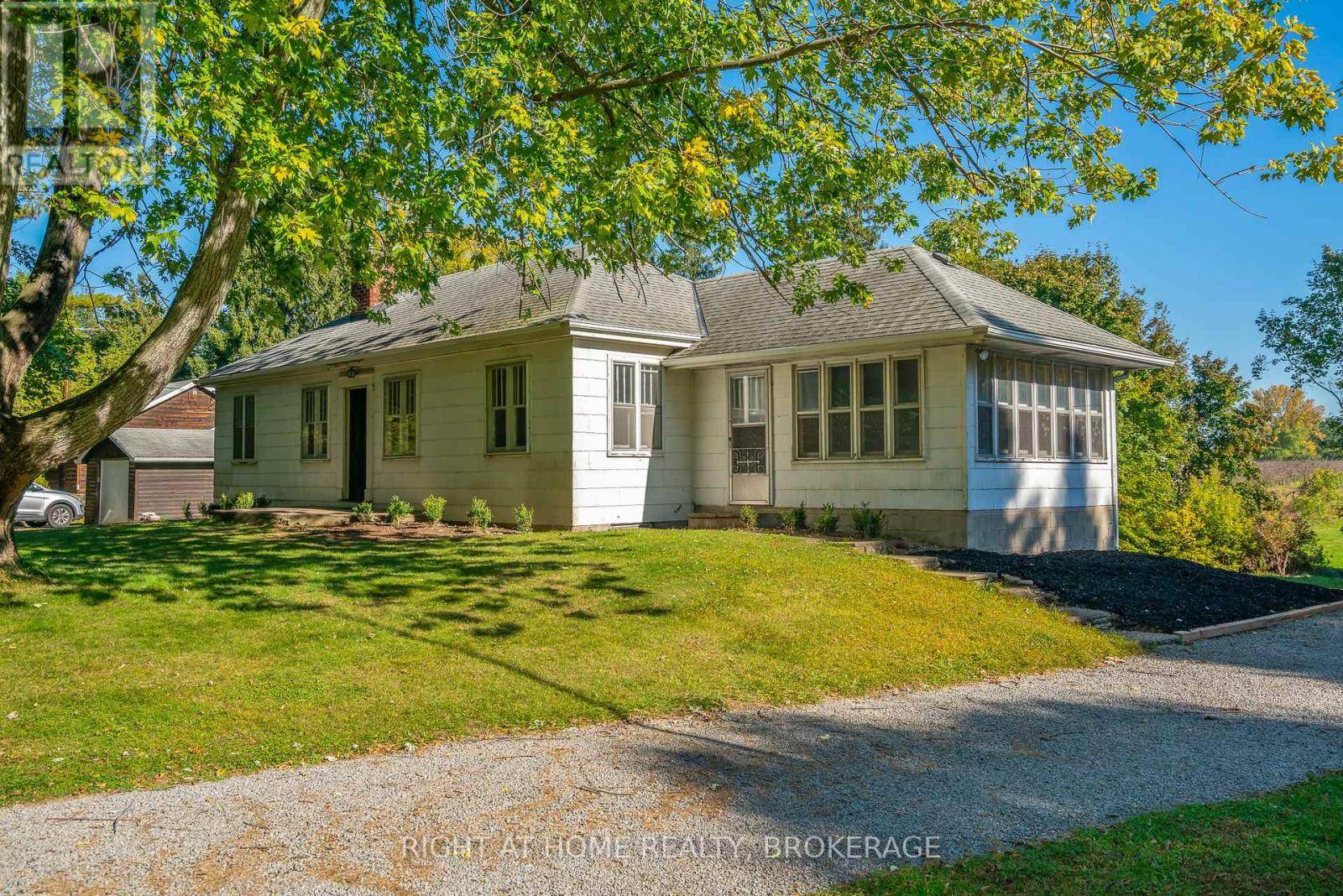 Niagara-on-the-lake (lakeshore), ON L0S1J0,1353 MCNAB ROAD