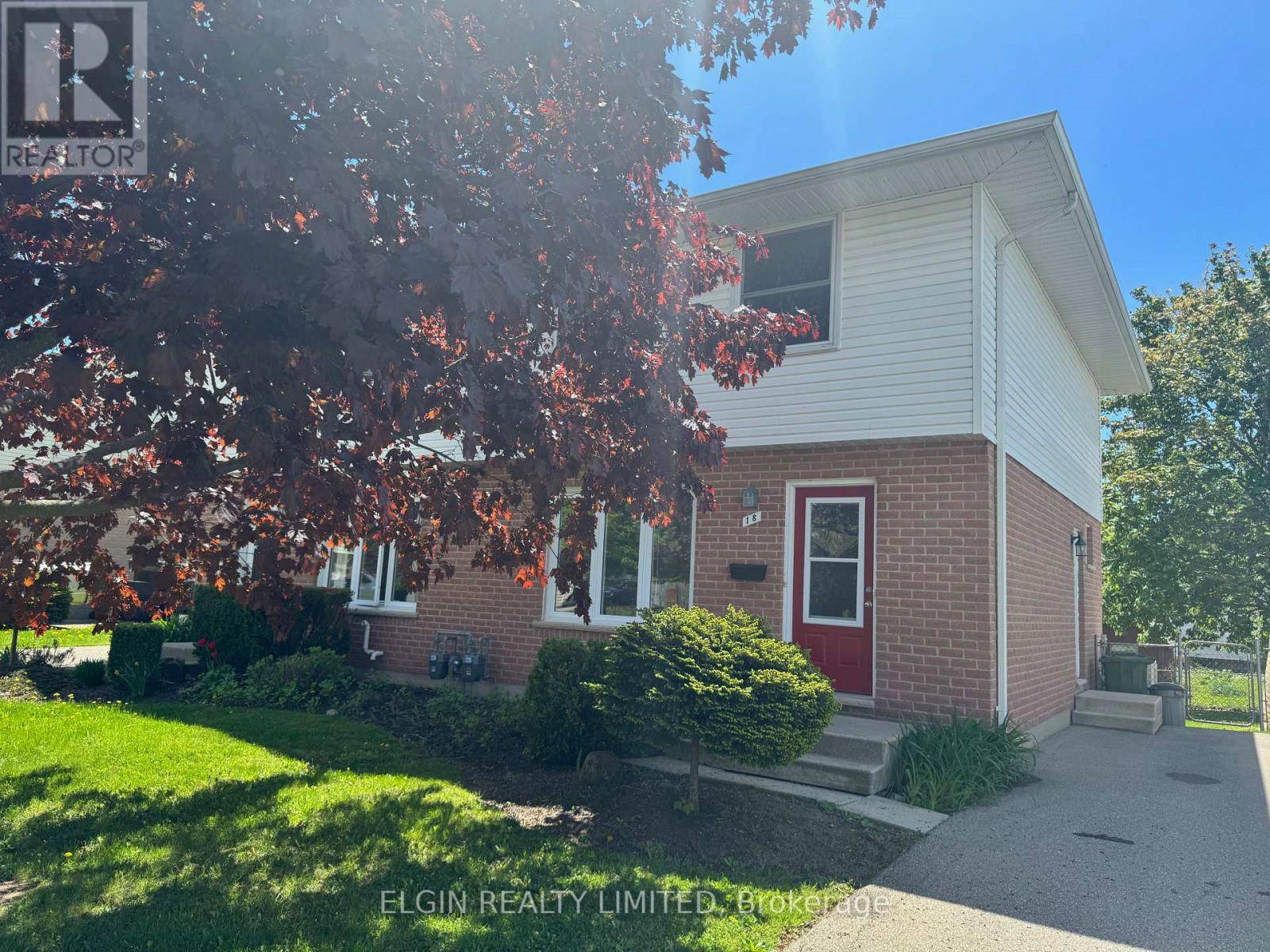 St. Thomas, ON N5R5P8,18 VANIER PLACE